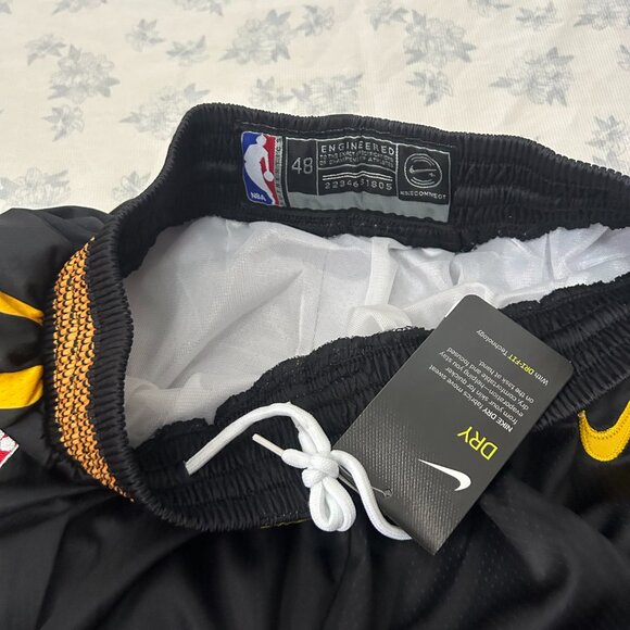 NBA Golden State Warriors Nike Dri Fit Shorts - Picture 6 of 8